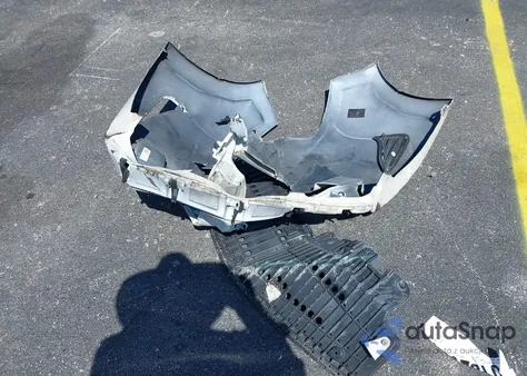 2018 Toyota Corolla Le из США, поврежденный, VIN 5YFBURHE4JP852621